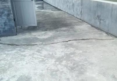 九台楼顶漏水维修公司分享下如何解决卫生间隐蔽部位漏水的问题?